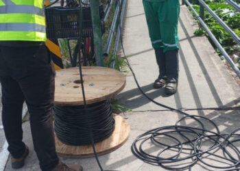 Concessionária Litoral Norte realiza manutenção em passarelas de pedestres em Abrantes e Guarajuba