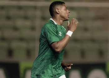 Presente na vitória sobre o Ceará, Marcelo Jr. valoriza momento da Chape e mira sequência na Série B
