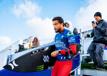 Filipe Toledo busca bicampeonato em El Salvador