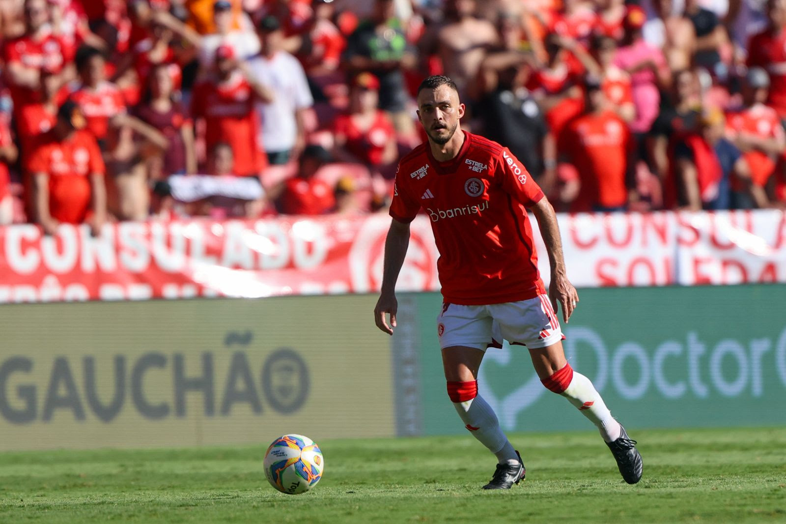 Presente em todos os jogos do Inter na temporada, Hyoran busca primeiro gol pelo clube do coração: “Está amadurecendo”