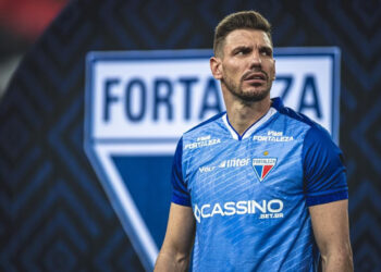 Goleiro João Ricardo mira segundo semestre diferente no Fortaleza