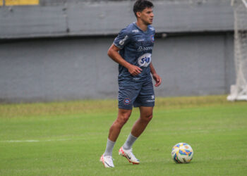 Em semana de estreia contra o Grêmio, Augusto Galvan vê Caxias no foco para ‘duelo grande’