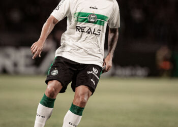 Com acesso em 2024 na bagagem, Dellatorre mira repetir feito pelo Coritiba