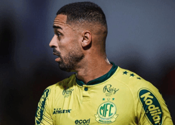 Motivado por sequência em casa, Dellatorre destaca foco do Mirassol para reta final da Série B