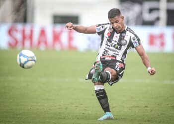 Lucas Hipólito faz avaliação positiva da temporada pelo Operário-PR e projeta 2025