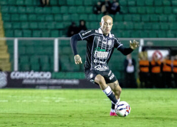 Ramon Vinicius valoriza sequência invicta do Figueirense e projeta decisão pela classificação