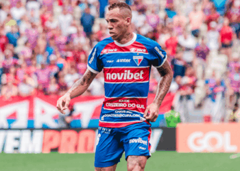 Invicto pelo Fortaleza, Breno Lopes parabeniza companheiros por tri da Copa do Nordeste e mira retorno ao Brasileirão: “Virar a chave”