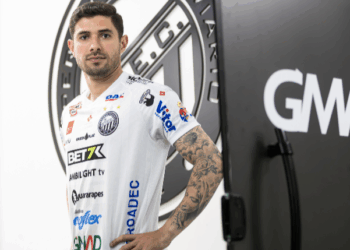 Novo reforço do Operário-PR, Thales Oleques fala sobre confronto direto contra o Mirassol pelo G-4 na Série B