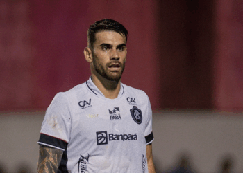 Invicto e com melhor aproveitamento da carreira, Felipe Vizeu celebra bom momento no Remo