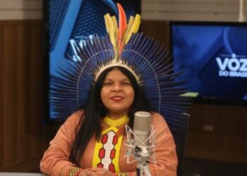 Sônia Guajajara é atendida em hospital após passar mal em compromisso