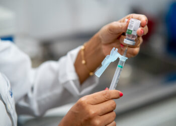 Vacinação contra gripe segue com foco na prevenção