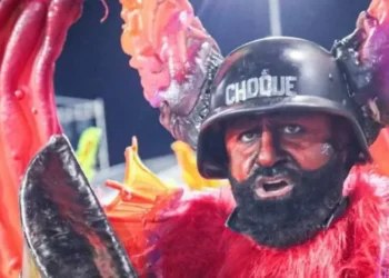 Após caso Vai-Vai, deputado quer punir escola de samba que ofender PM