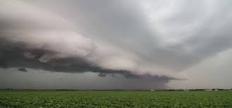 Inmet prevê chuva e ventos intensos para várias regiões do país