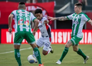 Vitória vence o dragão em casa e deixa o Z-4