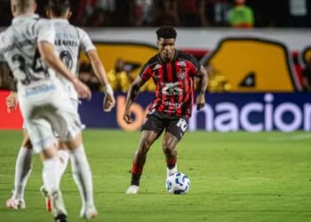 Vitória não passa de empate diante do Grêmio e fica colado no Z-4