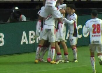 Em confronto direto, Vitória bate o Criciúma e se afasta do Z-4