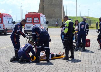 Salvador realiza simulado de emergência com múltiplas vítimas durante congresso de enfermagem