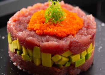 Primavera: Sattu Sushi sugere uma seleção de sushis especiais com frutas para a estação