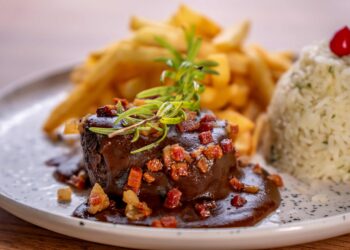 Restaurante Pé na Areia participa do Festival Tempero Bahia com Filé Mignon ao molho de umbu