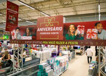 Ferreira Costa comemora 141 anos com desconto de até 50% em todos os setores