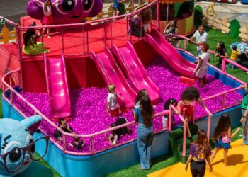 Parque Bolofofos chega ao Shopping Paralela e garante diversão para as crianças