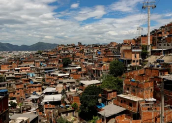 Curso capacita jovens de favelas para produzir conteúdo nas redes
