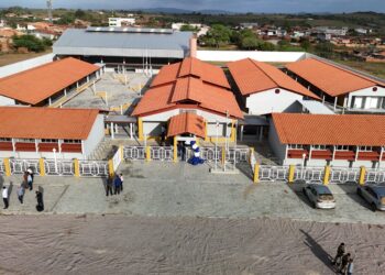 Pedro Alexandre: Estado investe R$ 7,2 milhões em escola de ensino integral