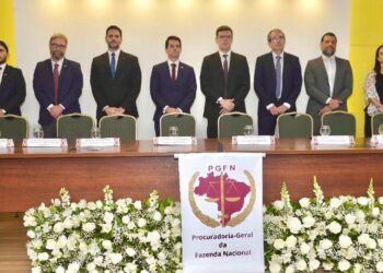 Salvador marca presença na posse do novo procurador-chefe da Fazenda Nacional na Bahia