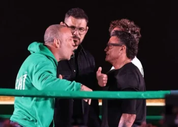 Popó e Wanderlei Silva trocam provocações em encarada às vésperas do Spaten Fight Night 2