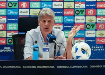 Renato Portaluppi pede demissão do Fluminense após eliminação na Sul-Americana