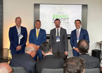 Carteira de investimentos em portos baianos é apresentada em missão na França