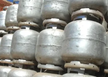 Botijão de gás terá aumento de preço em Salvador a partir desta quarta-feira