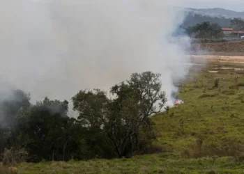 Risco de clima seco e queimadas permanece alto no interior do país