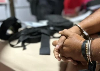 Engenho Velho da Federação: dupla responsável por munições e manutenção de armas para facção é presa em operação policial