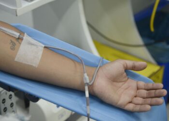 Sociedade de Reumatologia defende mais centros de infusão no SUS