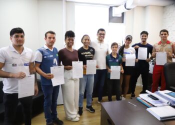 Prefeitura formaliza 11 novos termos de compromisso com atletas pelo programa Viva Esporte