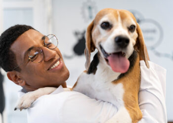 Saúde bucal de pets é tema de ação na Clivet UNIFACS