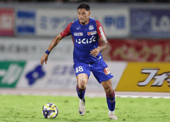 Ex-Vitória mira acesso no Campeonato Japonês