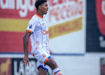 Presente em todos os minutos do Coimbra no estadual, Wallace, emprestado pelo Itabirito, avalia começo positivo