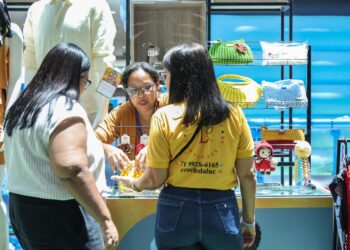 Expo Mulher promove edição especial com artesãs de crochê em shopping de Salvador