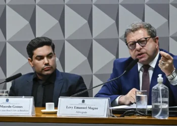 Deputados pedem prisão de ex-presidente de entidade em CPMI do INSS