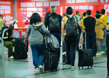 Salvador prevê aumento de quase 70% no número de turistas estrangeiros em novembro