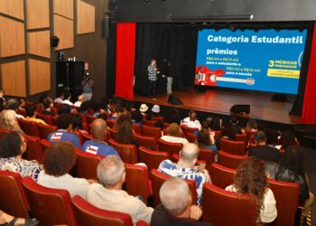 Pré-selecionados da categoria estudantil do Festival Educadora FM devem enviar documentação até 1º de novembro