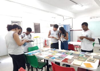 Escolas estaduais realizam atividades em homenagem à Semana Nacional do Livro e da Biblioteca