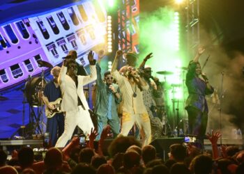 Seu Jorge faz história em Salvador com o Baile à La Baiana