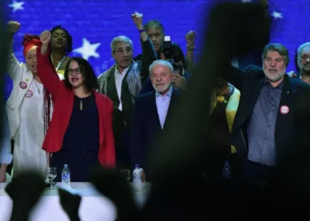 Lula defende que “nenhum presidente” deve dar palpite sobre Venezuela