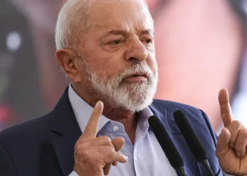 Lula chama América Latina de zona de paz e critica intervenções