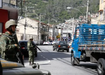 Rio apresentará plano para recuperar territórios ocupados pelo crime