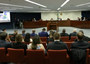 STF retoma julgamento dos réus do Núcleo 4 da trama golpista