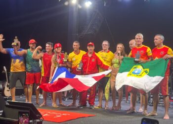 Integrantes da Salvamar são campeões em competição de salvamento aquático